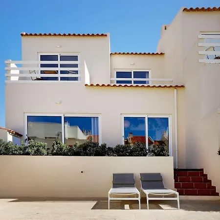 Casa Larimar *